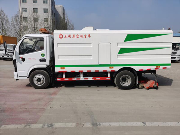 足球世界杯官网中文版东风多利卡吸尘车